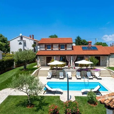 Hotel Casa Danijel With Pool