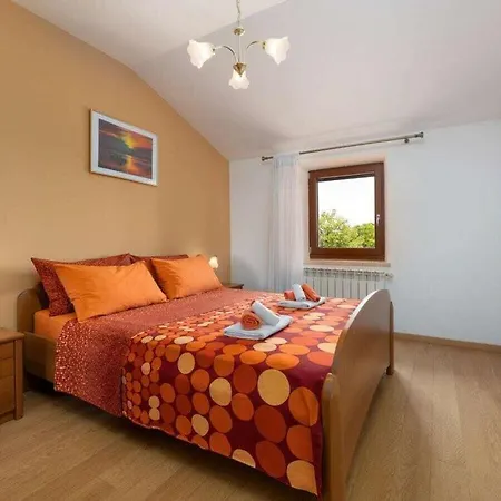 ホテル Casa Danijel With Pool *